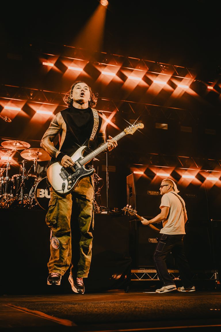 Bush performing live at AEC Theatre in Adelaide